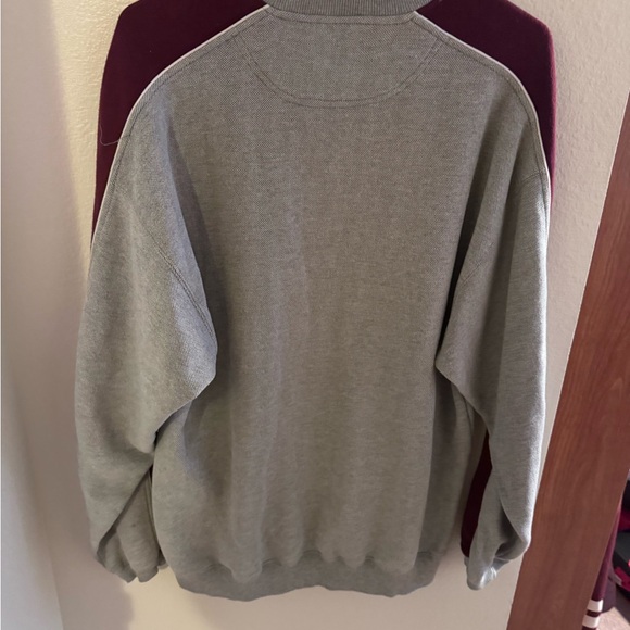 Varsity Classics Gray Sweatshirt - Picture 2 of 3